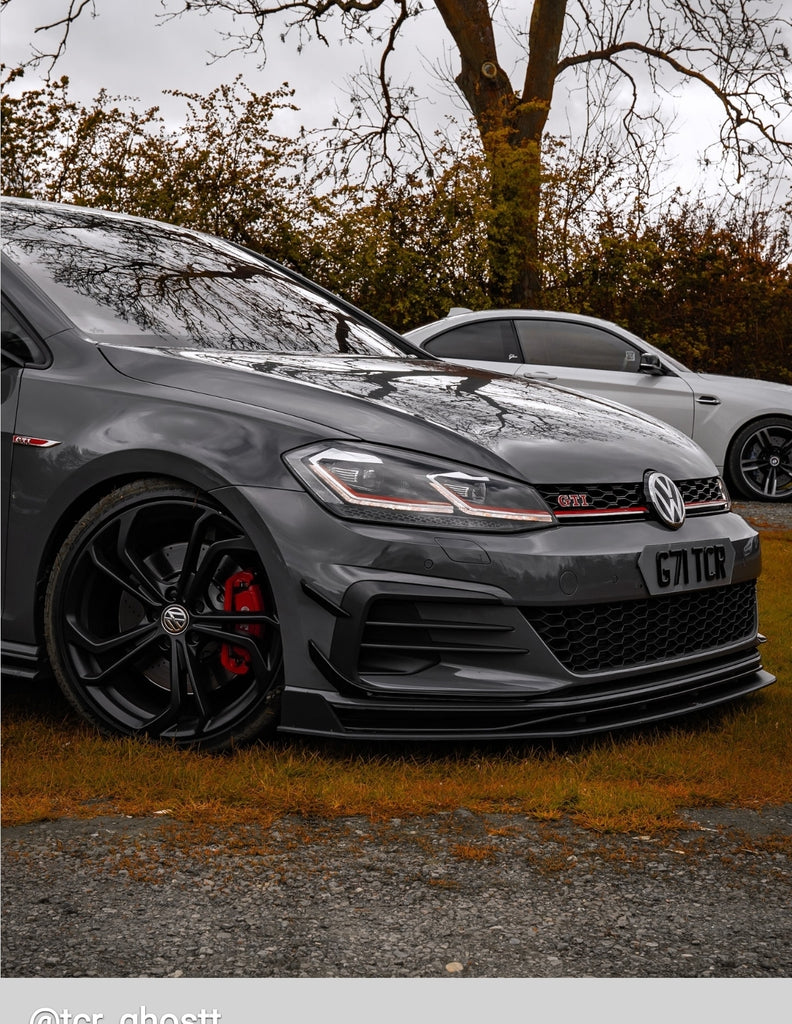 VW Golf GTI TCR with some hex shaped 4D gel plates