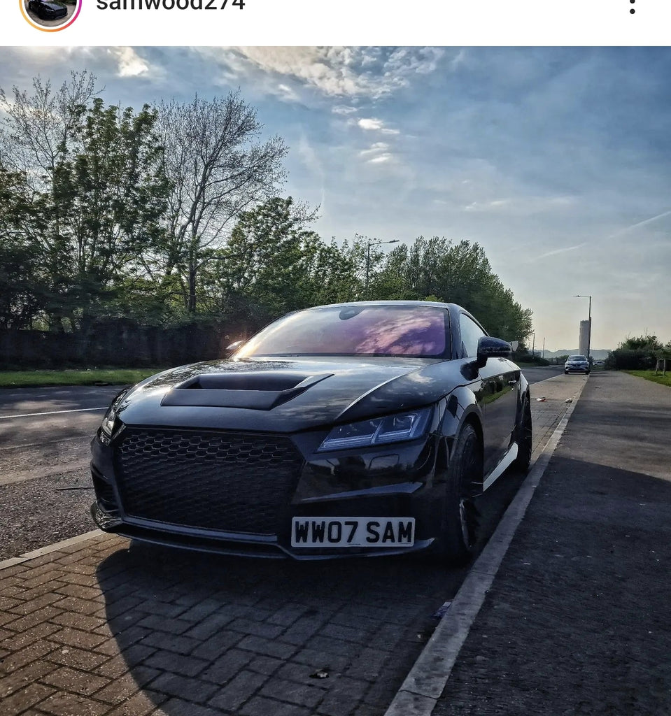 Audi TT 8S with some short 4D plates