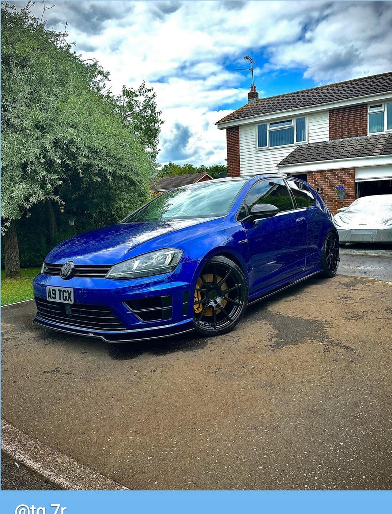 Lapiz blue VW Golf R with some short 3D gel plates