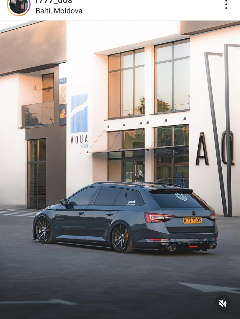 Skoda Superb with some 3D gel plates