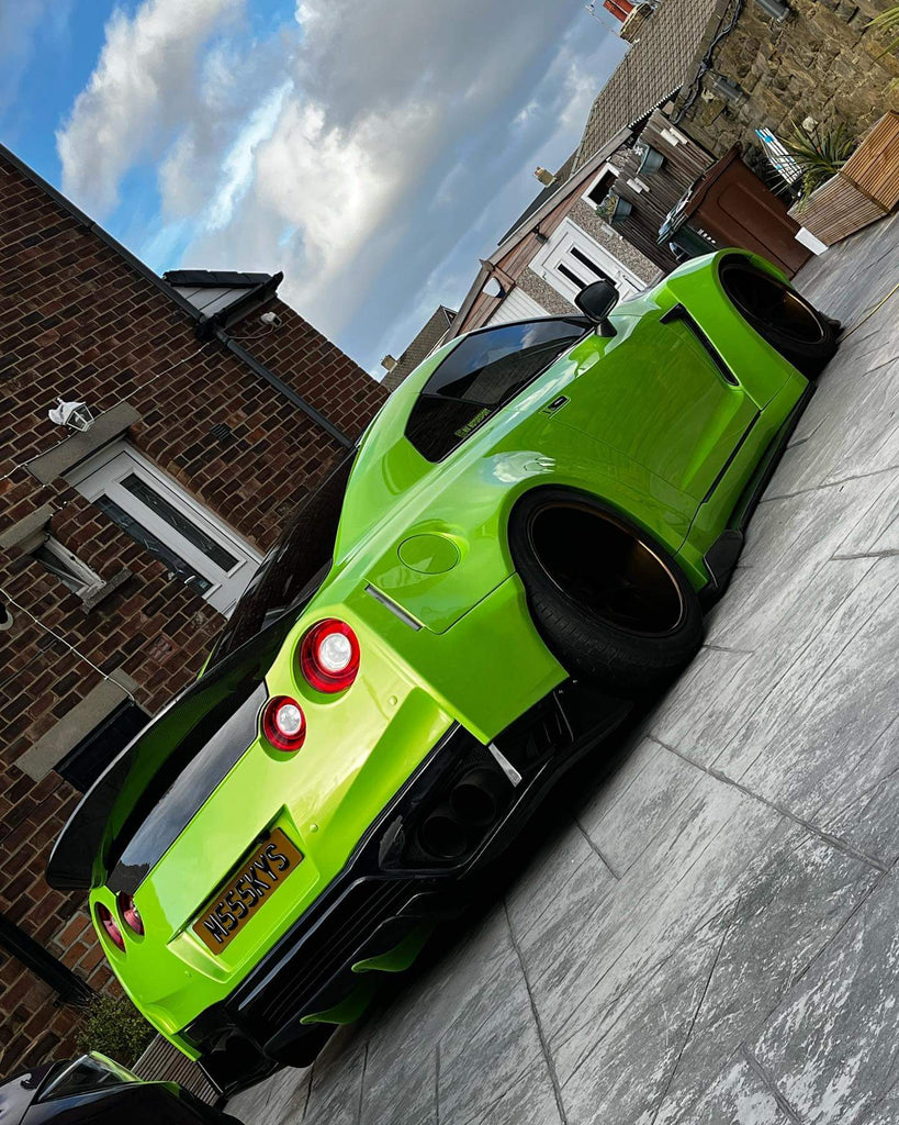 Green Nissan GTR with some 4D gel plates