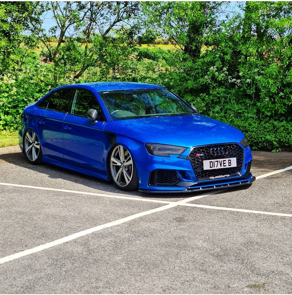 Ara blue Audi RS3 with some tinted 3D gel plates