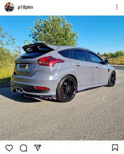 Grey Ford Focus ST with some short 3D gel plates