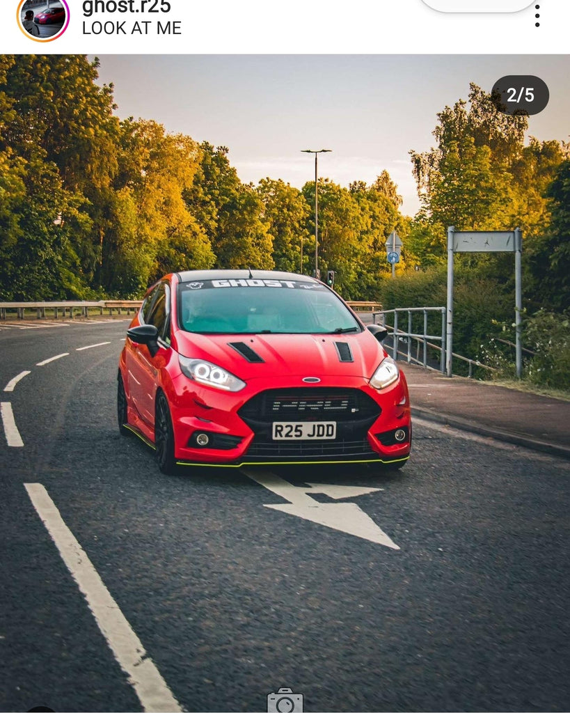 Ford Fiesta ST with some short 3D gel plates