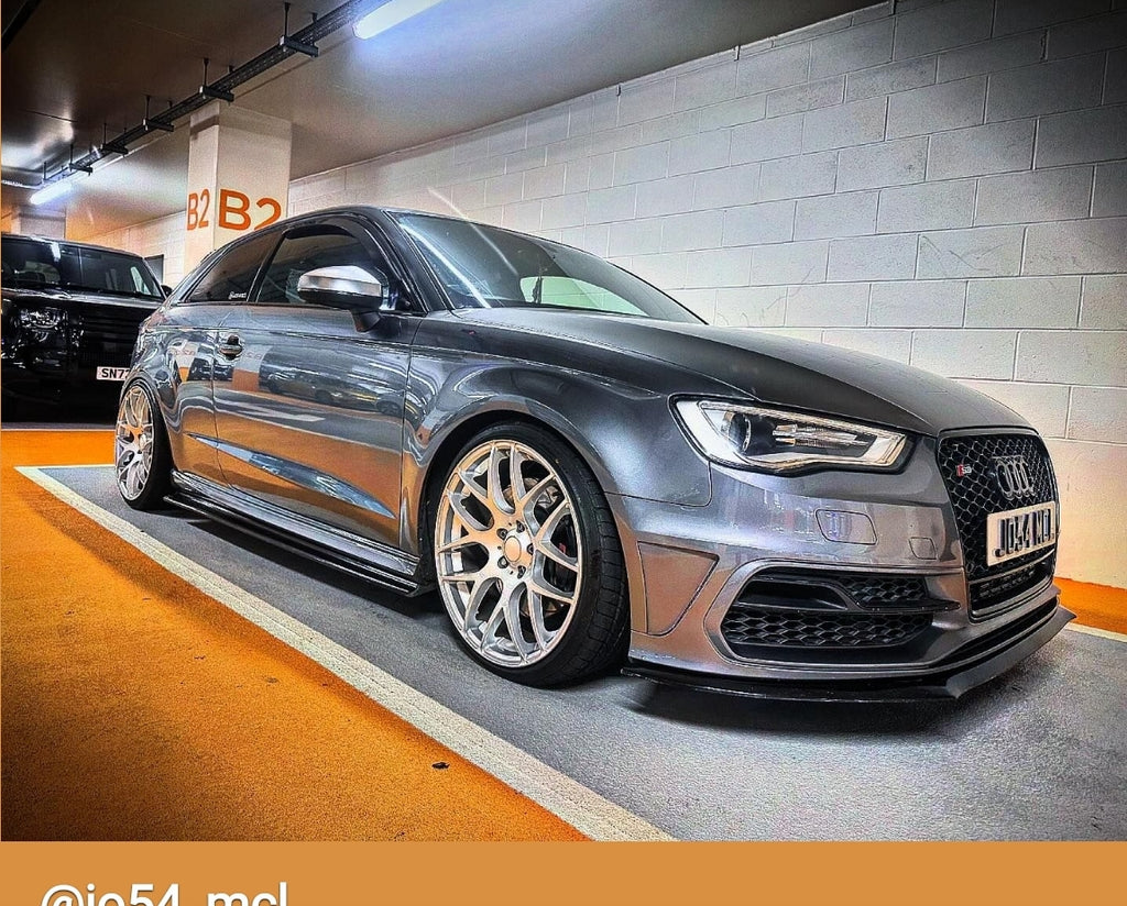 Audi S3 8V with some 3D gel plates